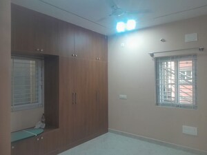Room in 2 BHK Builder Floor at Nri Layout – for Rent