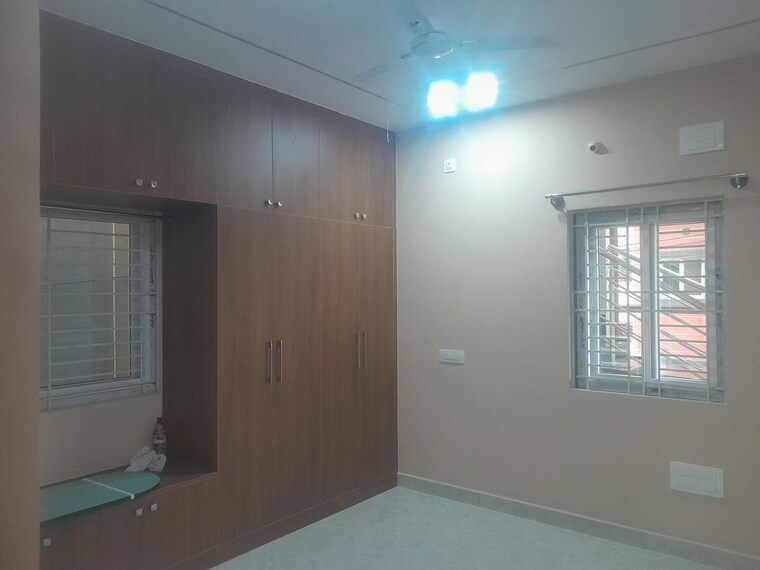 Room, nri layout 2 Bedroom 1200 Sq.Ft. Builder Floor In Nri Layout Bangalore 10493931