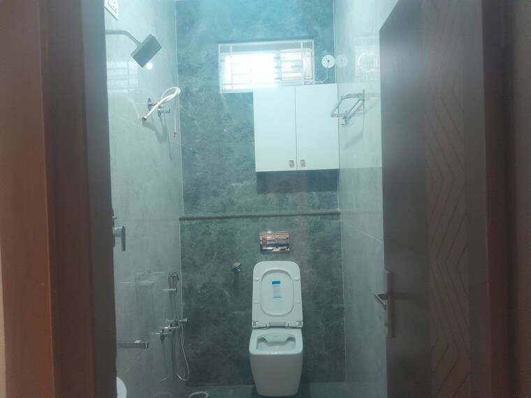 Bathroom, nri layout 2 Bedroom 1200 Sq.Ft. Builder Floor In Nri Layout Bangalore 10493931