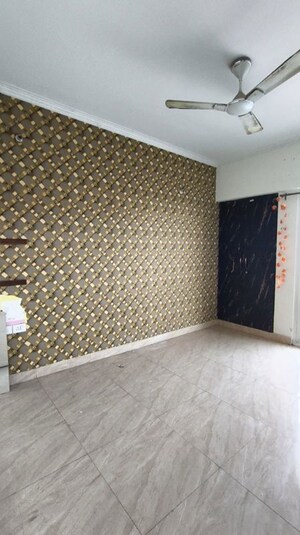 Bedroom in 2 BHK Apartment at Gaur City 7th Avenue, Sector 4 Greater Noida – for Rent