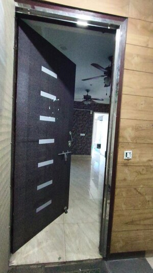 2 BHK Apartment – Entrance View at Gaur City 7th Avenue, Sector 4 Greater Noida - for Rent