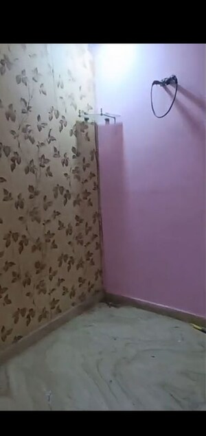 Room in 3 BHK Builder Floor at Dwarka Mor – for Sale