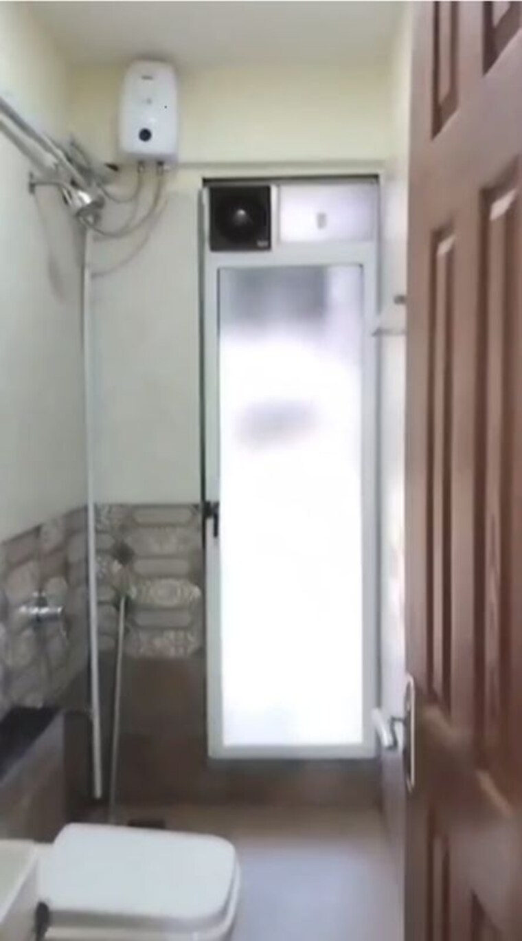 Bathroom, siddhi-garima 2 Bedroom 720 Sq.Ft. Apartment In Chembur Mumbai 10493948