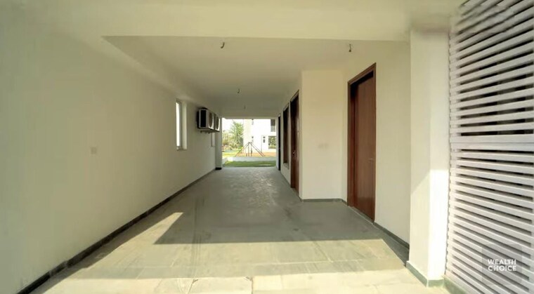 Room, godrej-golf-links-exquisite 4 Bedroom 2300 Sq.Ft. Villa In Sector 27 Yamuna Expressway Greater Noida 10493960