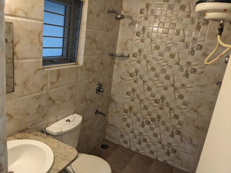 Bathroom, indiranagar 3 Bedroom 1850 Sq.Ft. Apartment In Indiranagar Bangalore 10493959