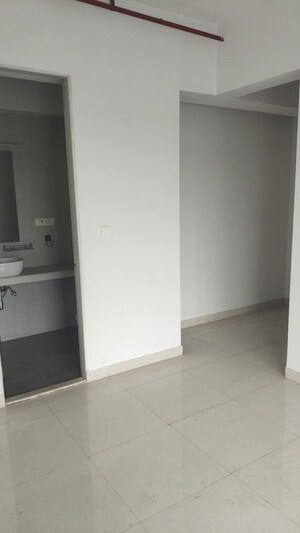 Room in 2 BHK Apartment at Ashar Edge, Pokhran Road No Two – for Rent