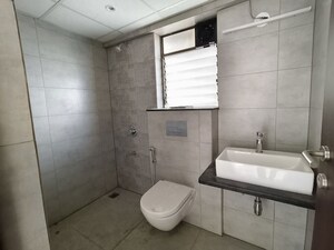 Bathroom in 2 BHK Apartment at Mahindra Alcove, Chandivali – for Rent