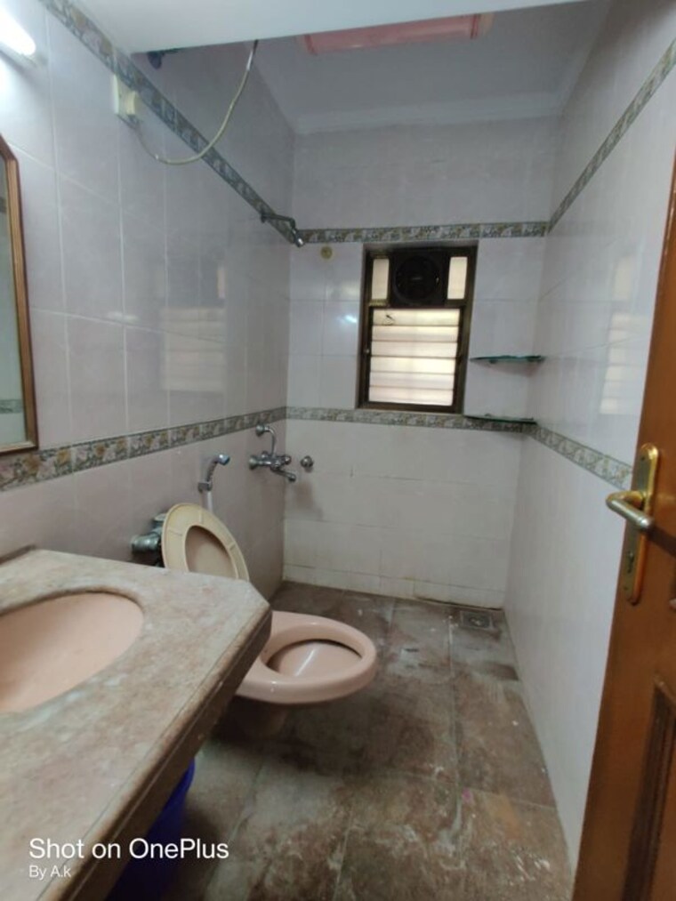 Bathroom, ng-complex 1 Bedroom 600 Sq.Ft. Apartment In Andheri East Mumbai 10493964