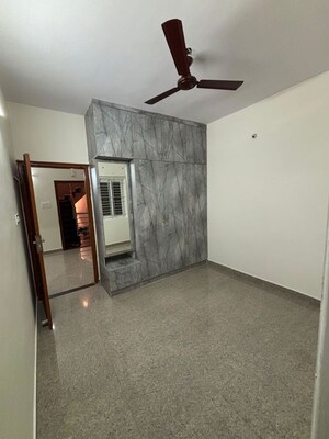 Room in 1 BHK Independent House at Hsr Layout – for Rent