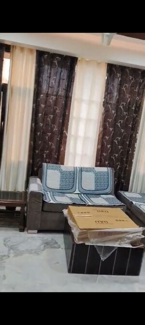 Team Area in 4 BHK Apartment at Sector 18 Dwarka – for Rent