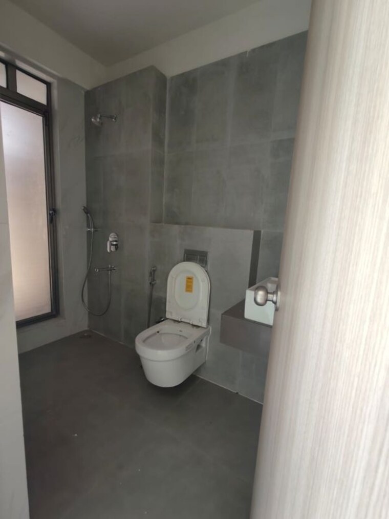 Bathroom, rajesh-raj-infinia 2 Bedroom 750 Sq.Ft. Apartment In Malad West Mumbai 10494014