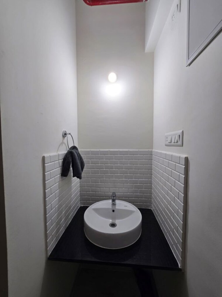 Bathroom, majestique-marbella-phase-1 2 Bedroom 810 Sq.Ft. Apartment In Kharadi Pune 10493995