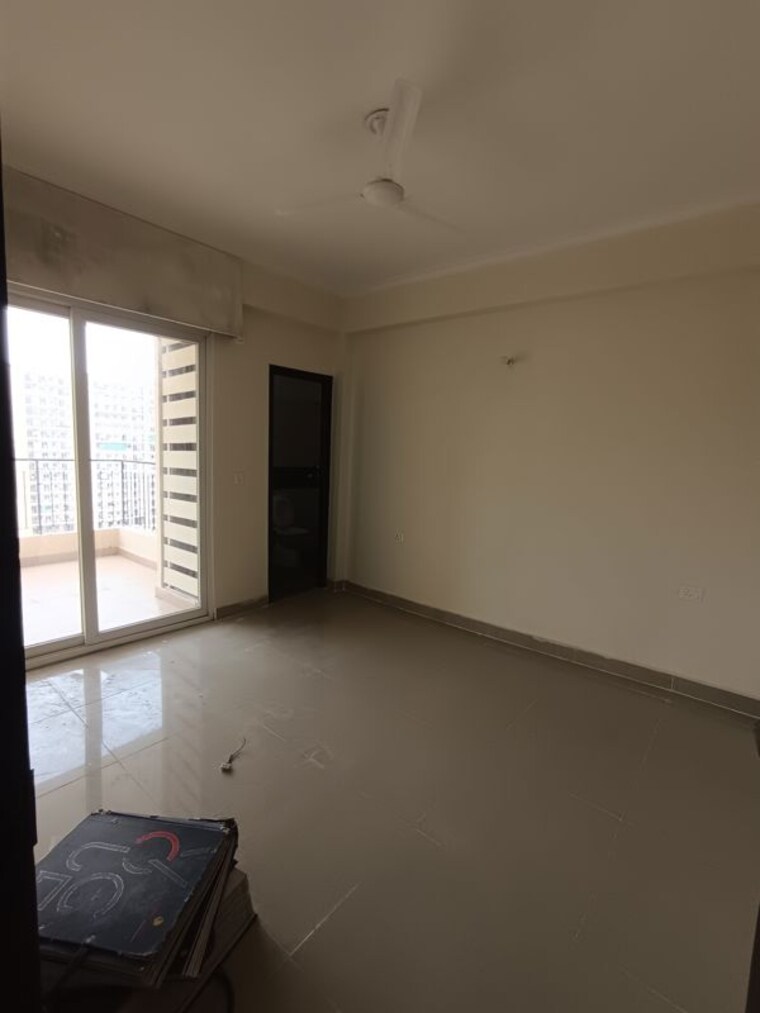 Room, sector 82 4 Bedroom 2175 Sq.Ft. Apartment In Sector 82 Noida 10493991