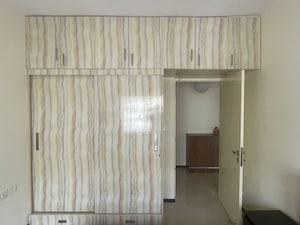 Room in  Apartment at Salarpuria Sattva Greenage, Hosur Road – for Rent