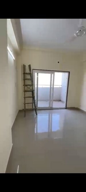 Room in 2 BHK Apartment at Sector 14 Dwarka – for Rent