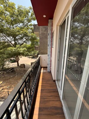 Balcony in 1 RK Builder Floor at Sushant Lok 2, Sector 57 – for Rent