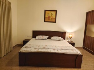 Bedroom in 4 BHK Apartment at Sindhi Colony Ulsoor, Halasuru – for Rent