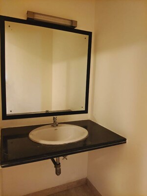 Furnished Amenities in 4 BHK Apartment at Sindhi Colony Ulsoor, Halasuru – for Rent