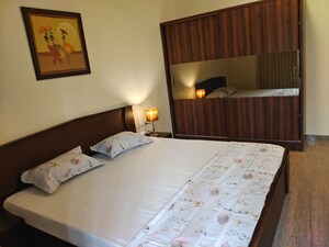 Bedroom in 4 BHK Apartment at Sindhi Colony Ulsoor, Halasuru – for Rent