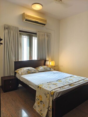 Bedroom in 4 BHK Apartment at Sindhi Colony Ulsoor, Halasuru – for Rent