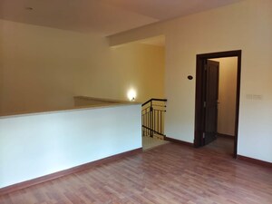 Room in 4 BHK Apartment at Sindhi Colony Ulsoor, Halasuru – for Rent