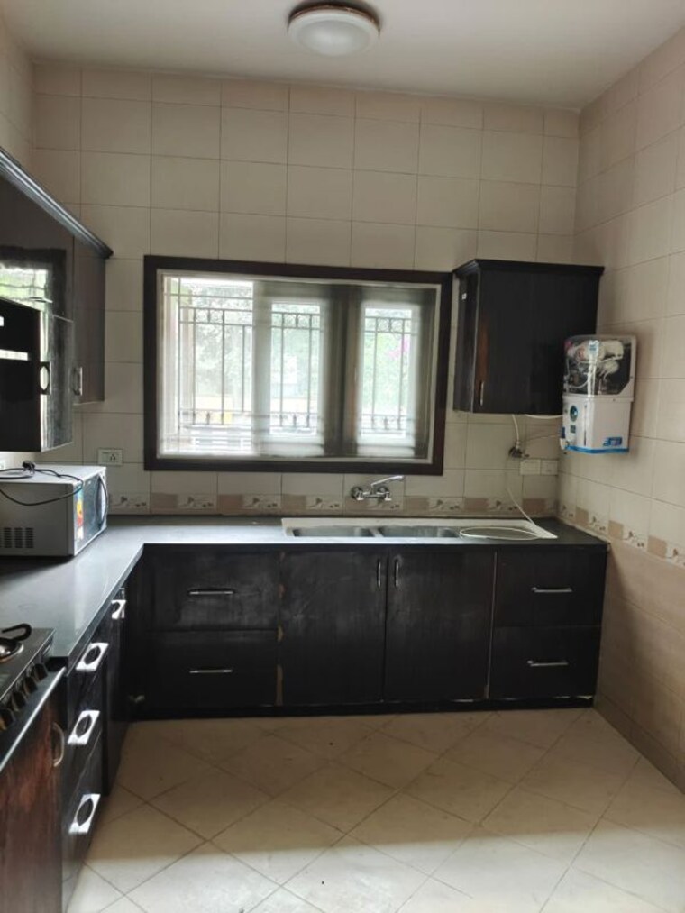 Kitchen, sindhi-colony-ulsoor 4 Bedroom 4000 Sq.Ft. Apartment In Halasuru Bangalore 10493895