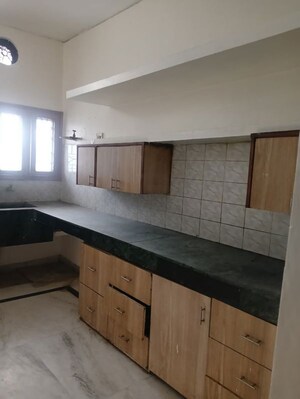 Kitchen in 2 BHK Builder Floor at Sector 17 – for Rent
