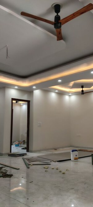 Furnished Amenities in 4 BHK Builder Floor at Sector 75 – for Sale