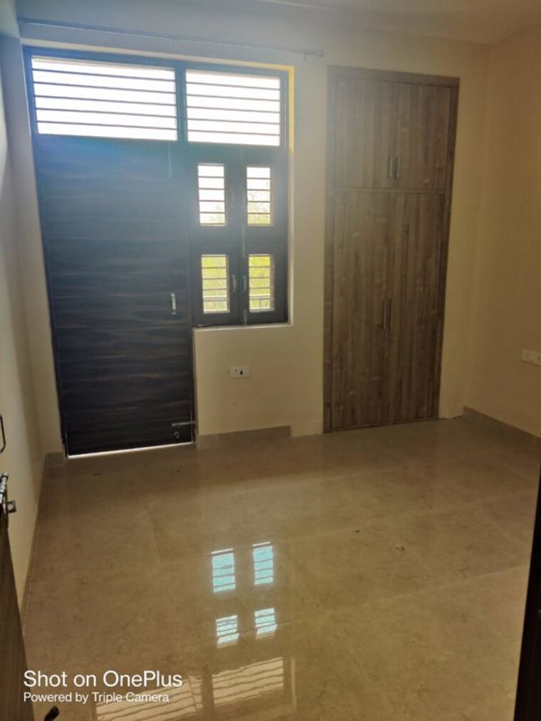 Room, sector 22 2 Bedroom 2260 Sq.Ft. Independent House In Sector 22 Gurgaon 10494100