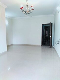 2 BHK + Store Room Apartment For Rent in K Raheja Heights