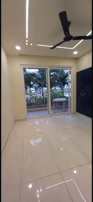 Room in 3 BHK Apartment at Prestige Beverly Hills, Kokapet – for Rent