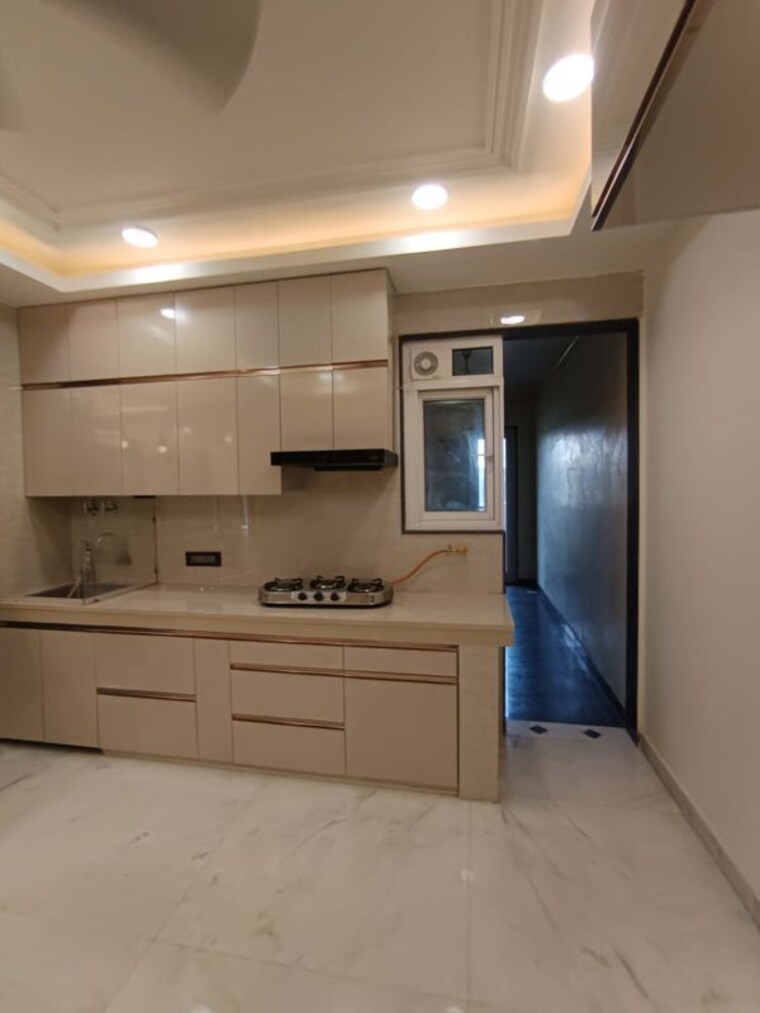 Kitchen, ashiana-silver-crest 4 Bedroom 3000 Sq.Ft. Builder Floor In Sector 48 Gurgaon 10494197