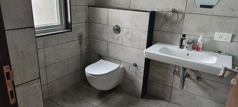 Bathroom, jains-carlton-creek 3 Bedroom 1384 Sq.Ft. Apartment In Manikonda Hyderabad 10494203