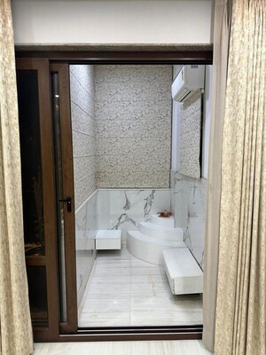 Bathroom in 3 BHK Builder Floor at Sector 57 – for Rent