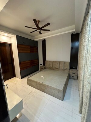Bedroom in 3 BHK Builder Floor at Sector 57 – for Rent