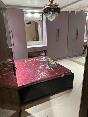 Studio Builder Floor For Rent in Sector 57