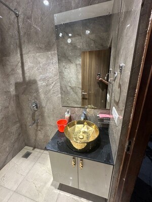 Bathroom in Studio Builder Floor at Sector 57 – for Rent