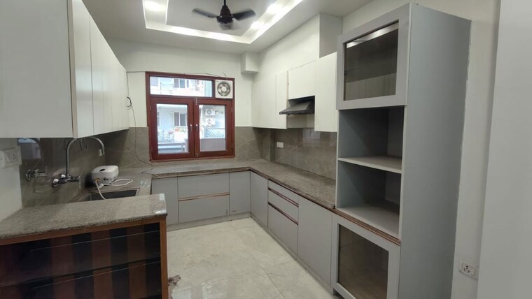 Kitchen, vipul-world-floors 3 Bedroom 1650 Sq.Ft. Builder Floor In Sector 48 Gurgaon 10494232