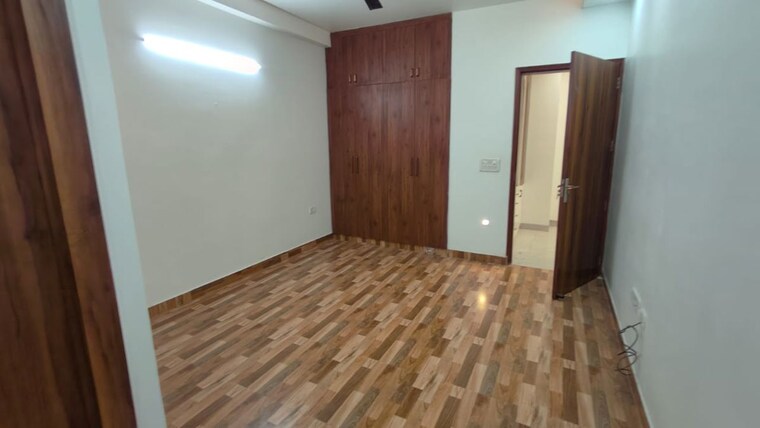 Room, vipul-world-floors 3 Bedroom 1650 Sq.Ft. Builder Floor In Sector 48 Gurgaon 10494232