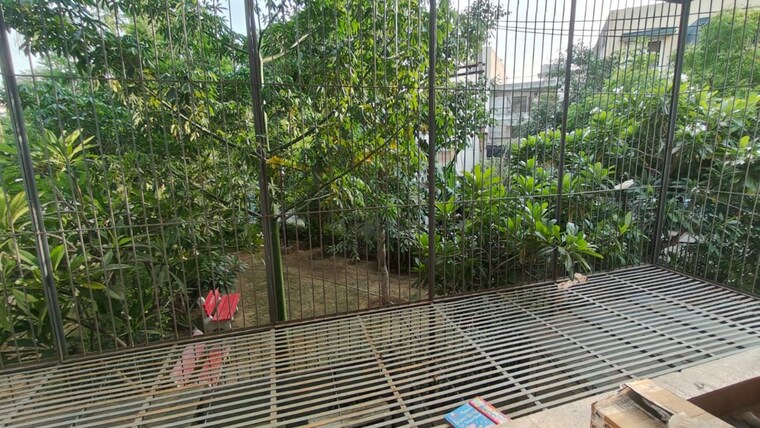 Garden, vipul-world-floors 3 Bedroom 1650 Sq.Ft. Builder Floor In Sector 48 Gurgaon 10494232