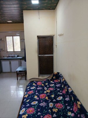 Bedroom in 2 BHK Apartment at LD Edifice, Chembur – for Rent