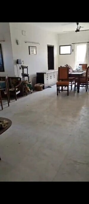 Parking in 3 BHK Apartment at ATS Paradiso, Chi Iv Greater Noida – for Rent