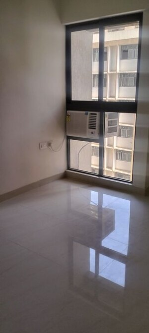 Room in 1 BHK Apartment at Lodha Crown Quality Homes, Majiwada – for Rent
