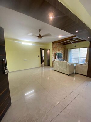 Room in 2 BHK Apartment at Mantri Serene, Goregaon East – for Rent