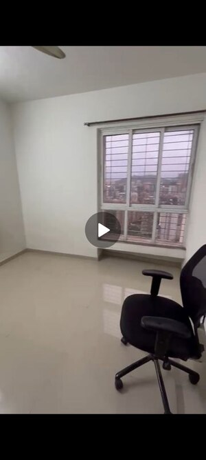 Room in 1 RK Apartment at Puranik City, Kasarvadavali – for Rent
