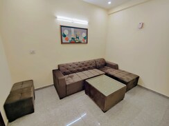2 BHK Builder Floor For Rent in South City 1