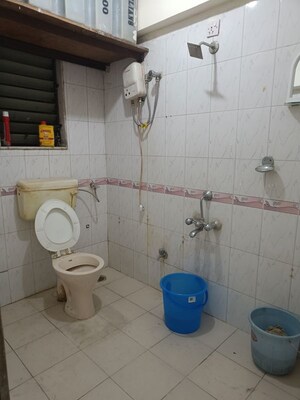 Bathroom in 1 RK Apartment at Summit Apartment, Goregaon East – for Sale