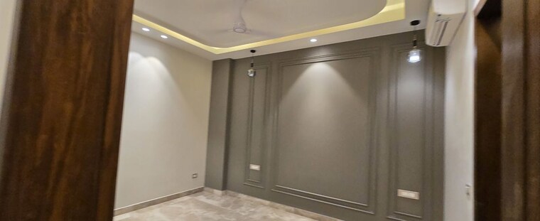 Other, rohini sector 18 4 Bedroom 240 Sq.Yd. Builder Floor In Rohini Sector 18 Delhi 10448765