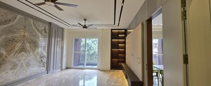 Room in 4 BHK Builder Floor at Rohini Sector 18 – for Sale