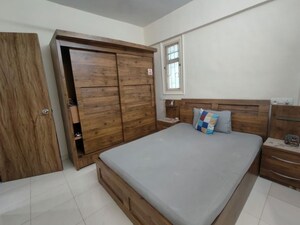 Bedroom in 2 BHK Apartment at Gokul Apartment Malad West, Malad West – for Rent